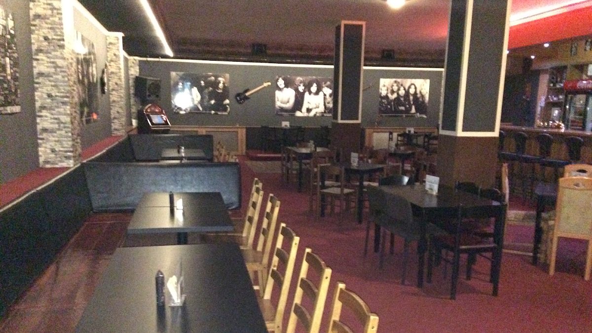 ARCHA BAR