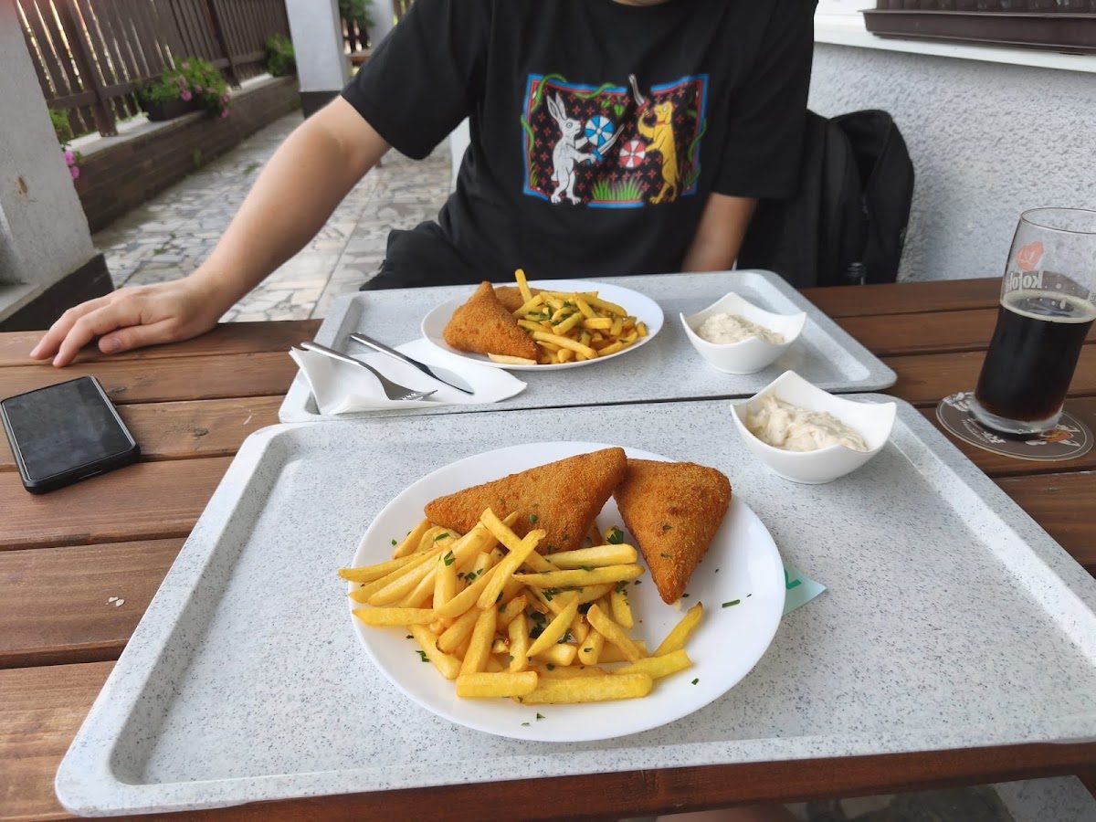 BistroBus Saturnin